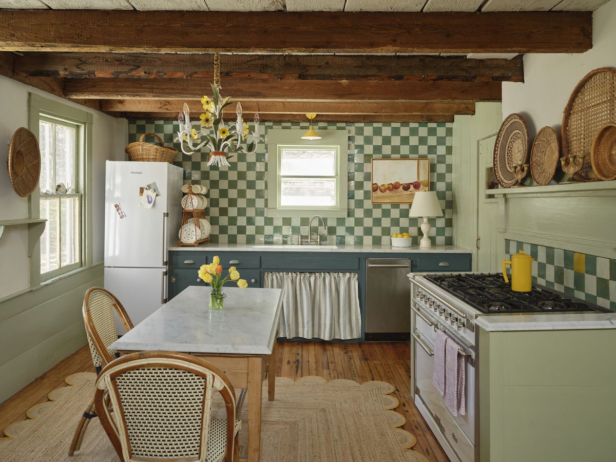 Our 15 Favorite Green Kitchen Cabinet Ideas