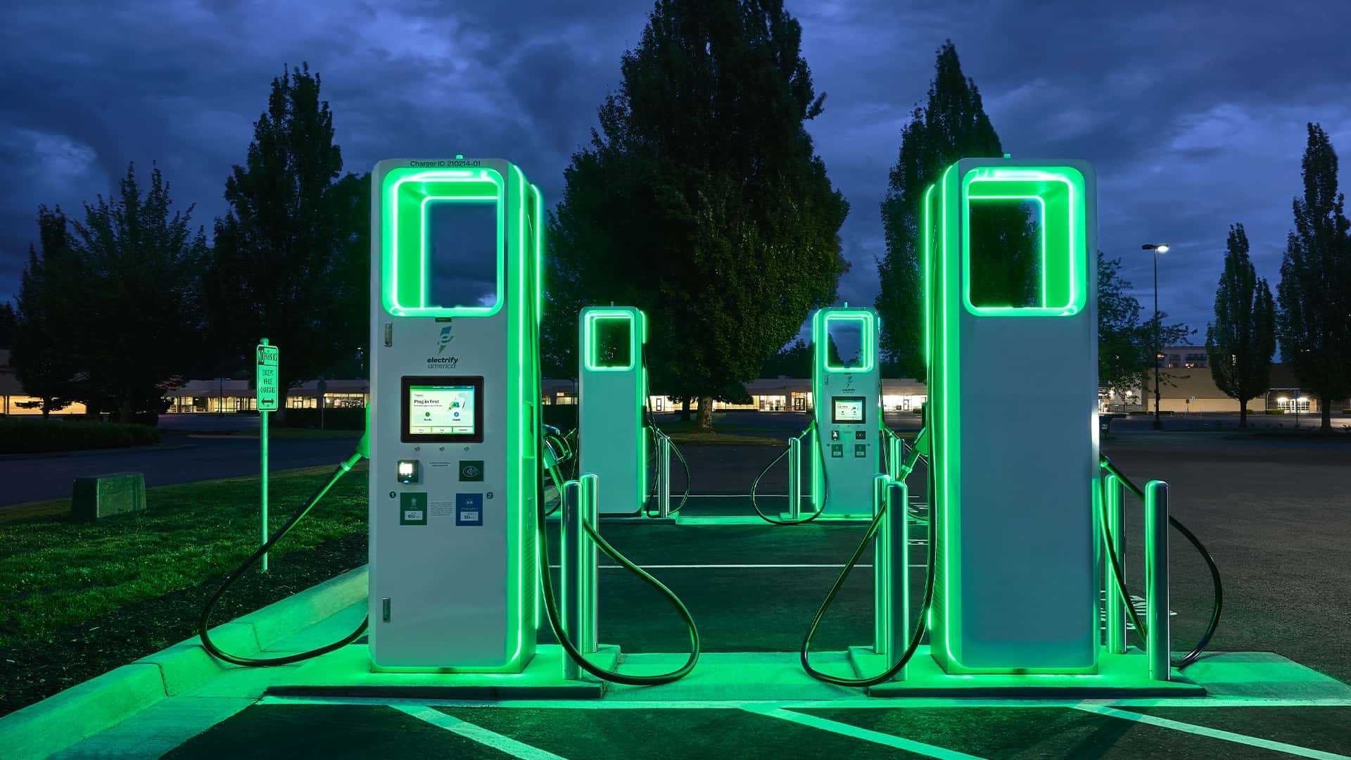 the u.s. is deploying 125 new ev chargers every single day