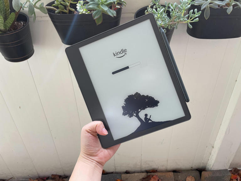 Kindle Scribe Review: a Solid Writeable E-Reader With Limited Appeal