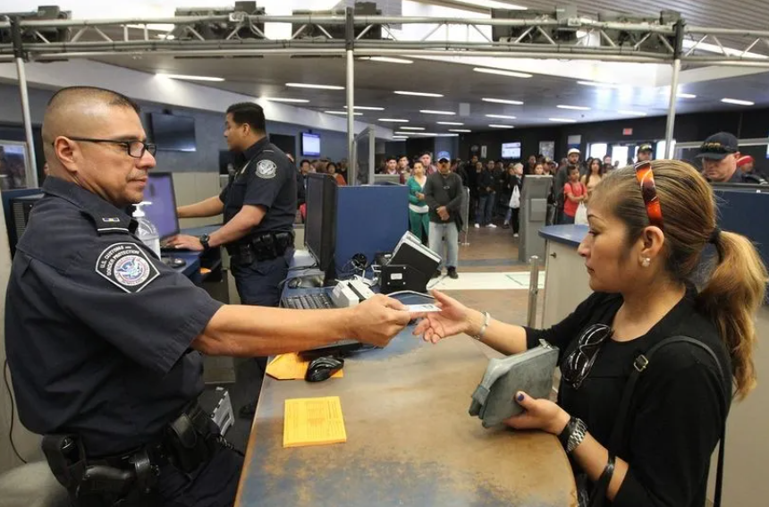 Border Commuters Enjoy Shorter Wait Times Since Pedestrian Crossing Reopened Hope It Stays 