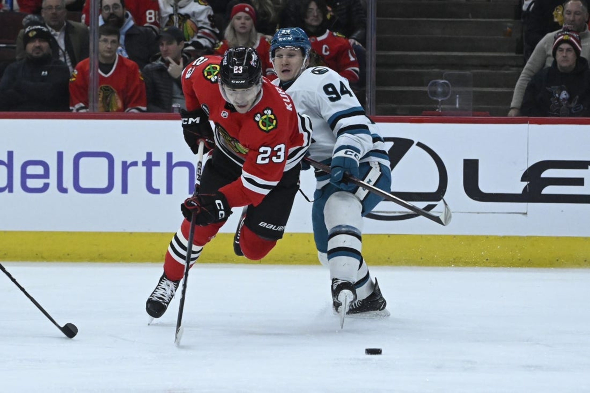 Blackhawks Outlast Sharks In 9-round Shootout