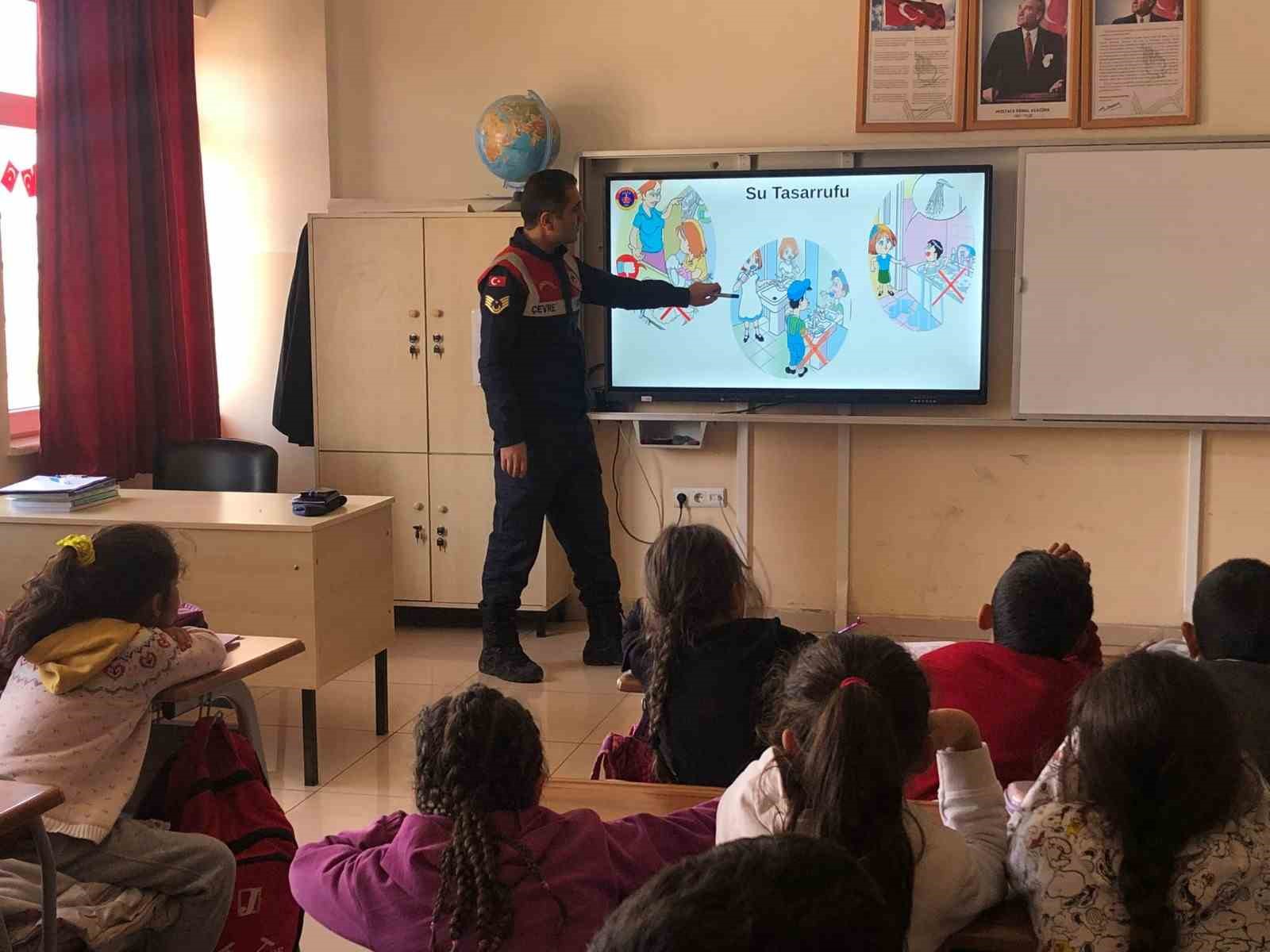 Jandarmadan çocuklara çevre Bilinci Eğitimi