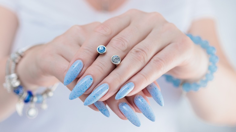 Baby Blue Nails Are The Trendiest Manicure Color For Winter 2024   AA1n7aed.img