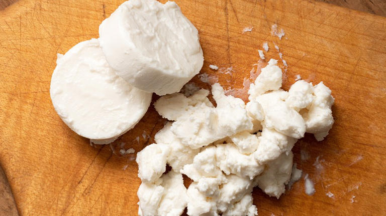 Goat Cheese Is The Tangy Addition Your Garlic Bread Deserves