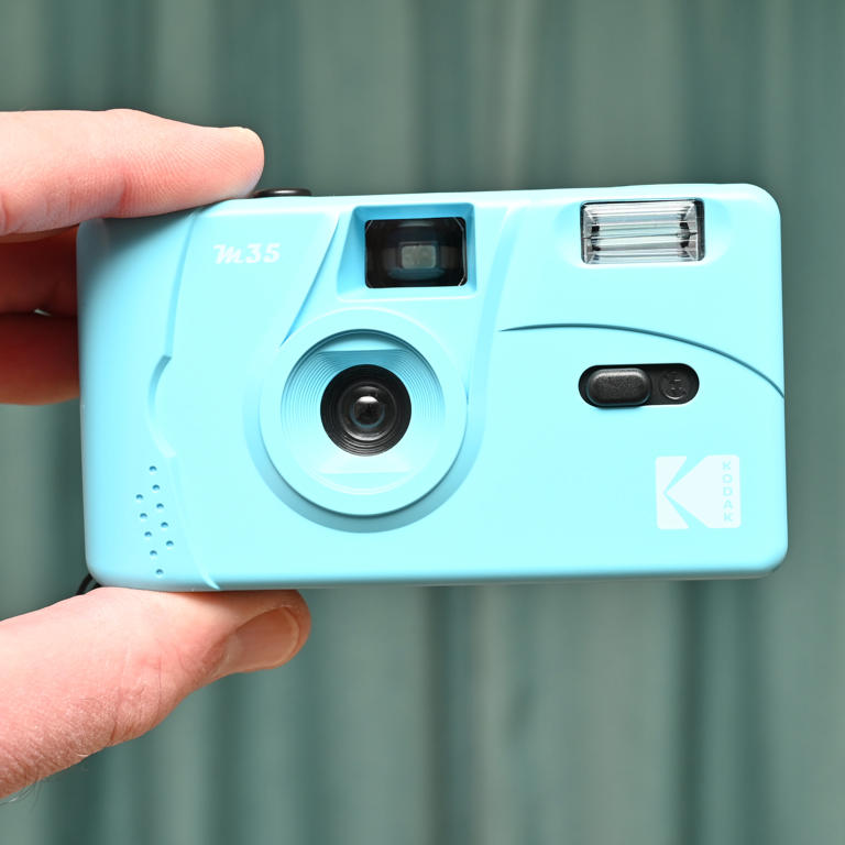 Kodak i60 Reloadable Film Camera review is it a case of style over