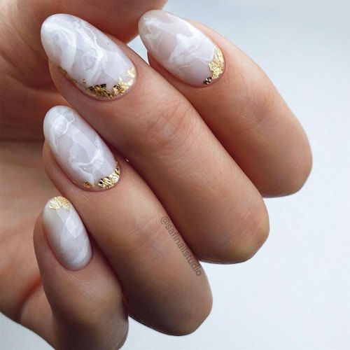 20 Short, AlmondShaped Nail Designs That Are So OnTrend For 2024