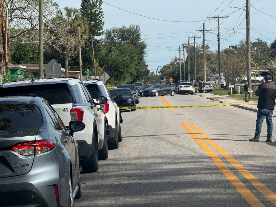 1 Dead 2 Hospitalized After Tampa Shooting 1 In Custody Police Say