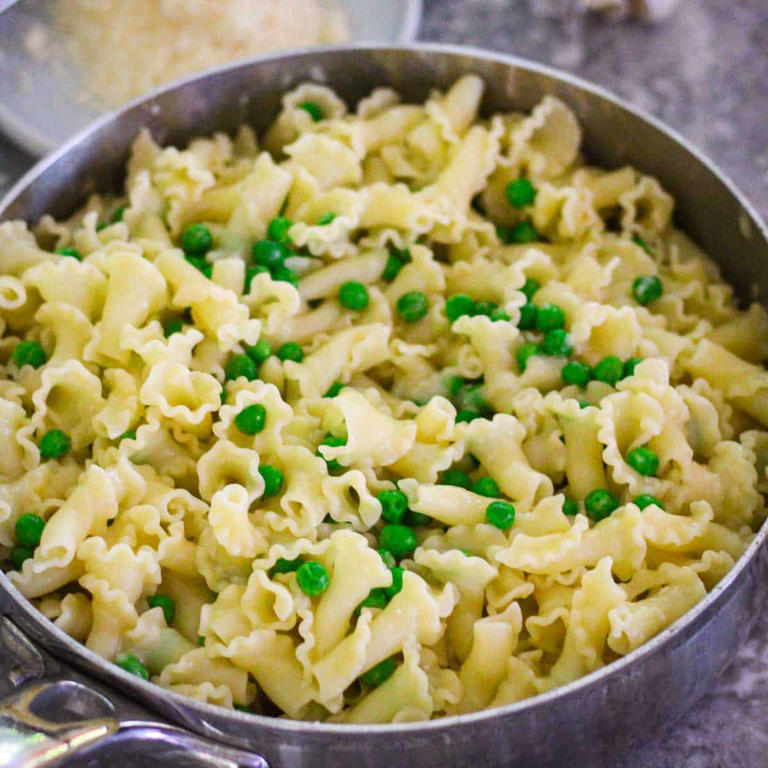 Gigli Pasta with Peas