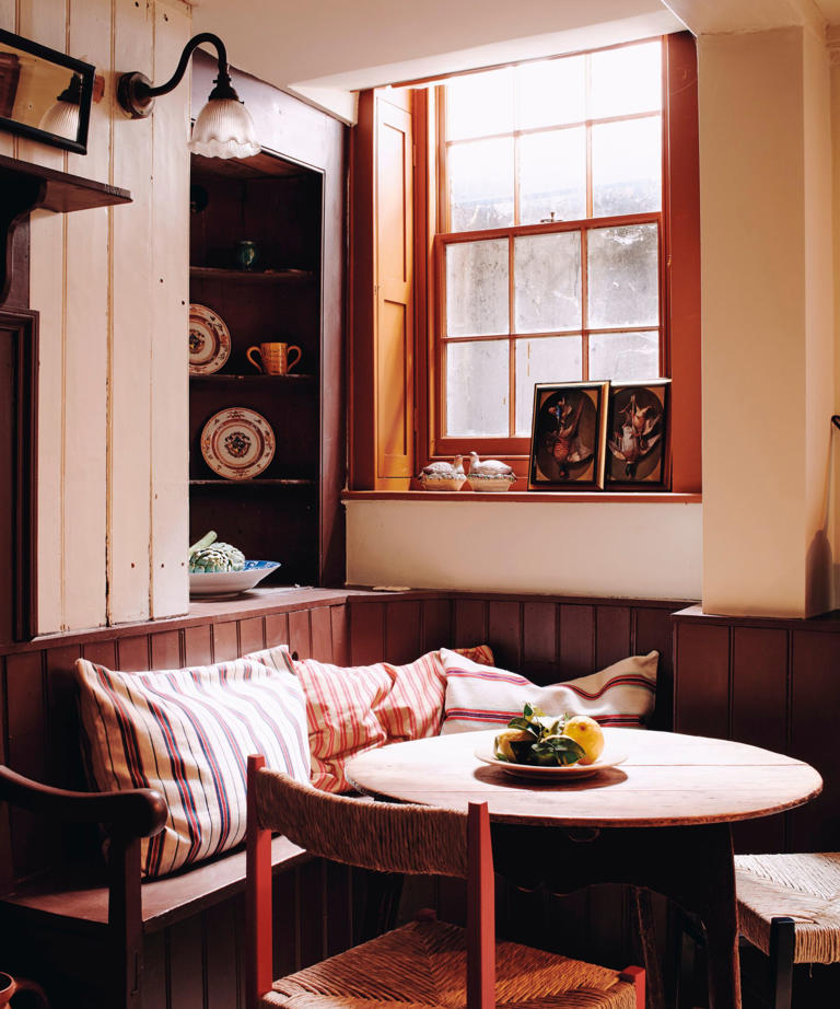 How To Carve Out A Cafe-style Coffee Nook In Your Home, According To 