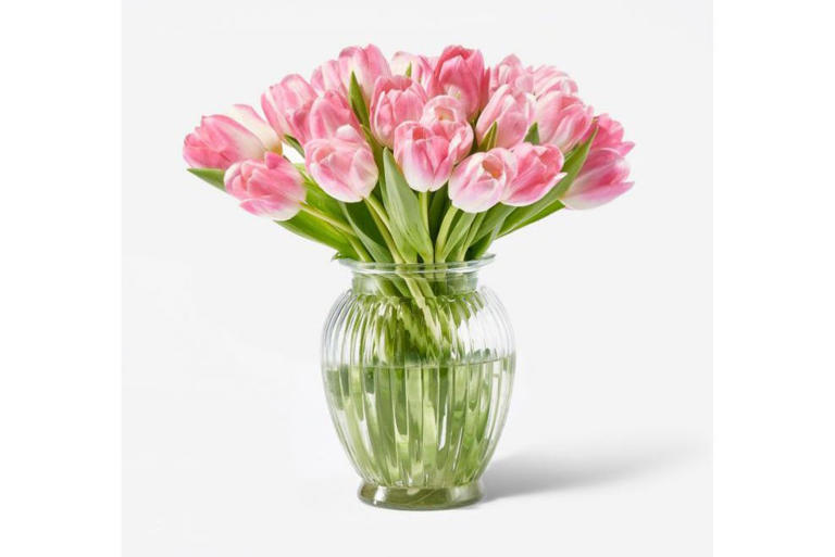 Best Valentine’s Day flower bouquets in the UK to order online for delivery