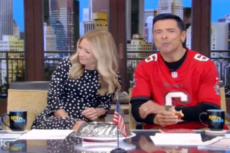 Kelly Ripa Threatens Silent Treatment During On Air Argument With Mark