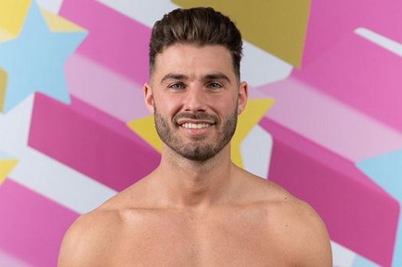 Love Island Confirms Josh Ritchie As All Stars Bombshell As Charlotte ...