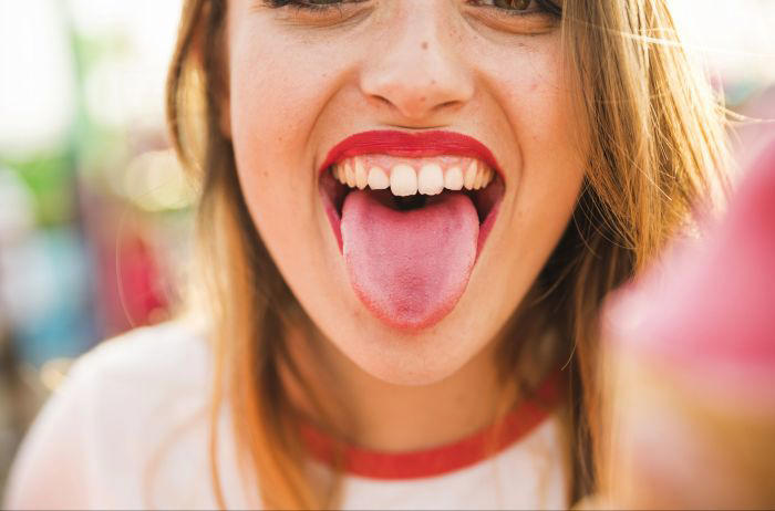 ¿De qué color tenés la lengua? Estas son las señales que puede dar esta parte del cuerpo sobre tu salud