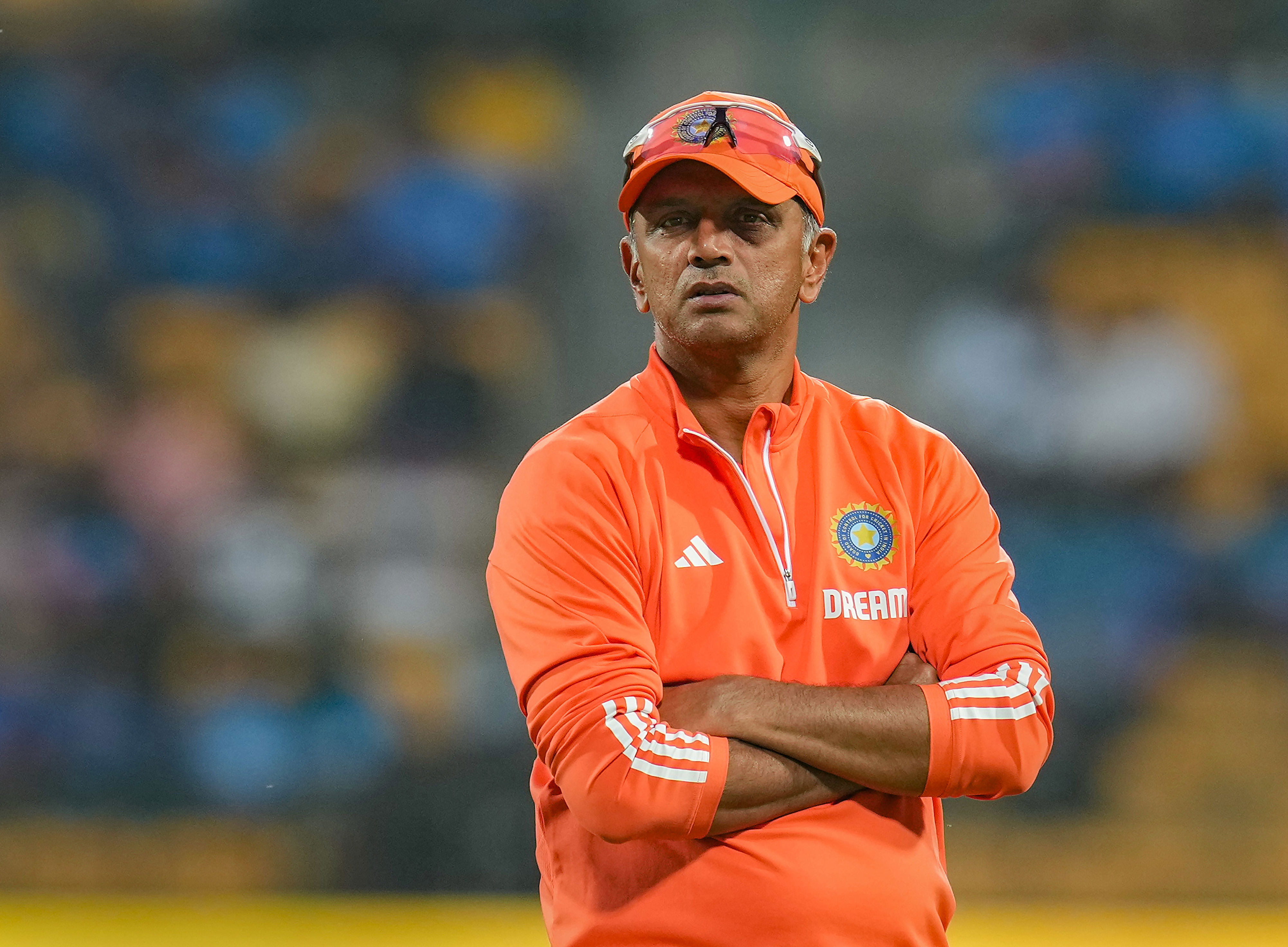 kl rahul will not play as wicketkeeper against england: dravid