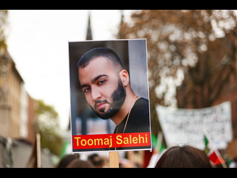 bekannter iranischer rapper salehi zum tode verurteilt