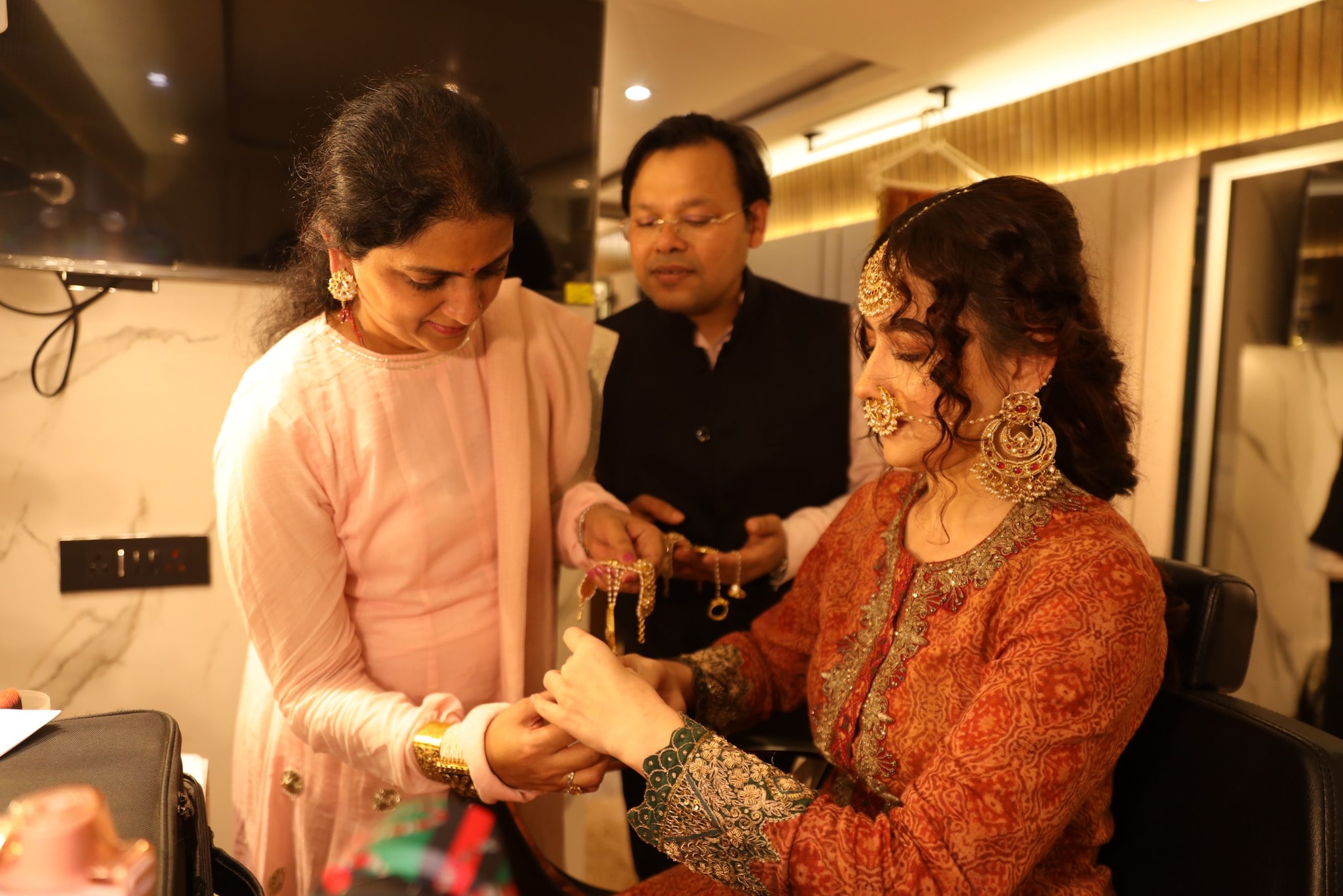 heeramandi: it took 3 years to craft over 10,000 jewellery pieces for sanjay leela bhansali’s cast | exclusive