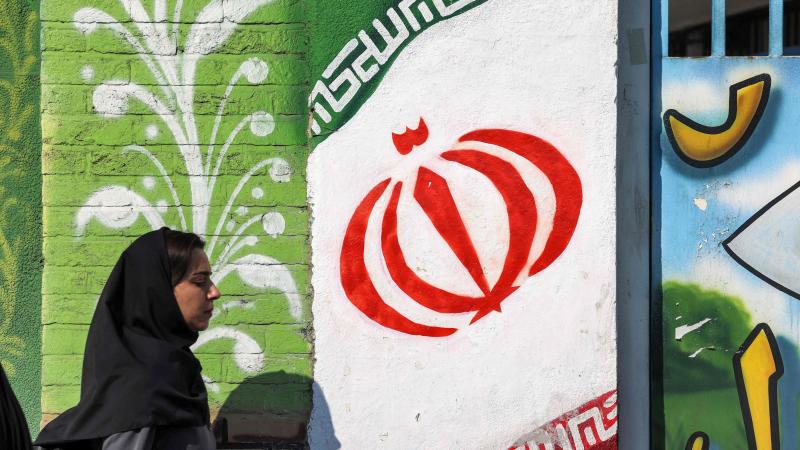 un rappeur iranien condamné à mort pour avoir soutenu des manifestations