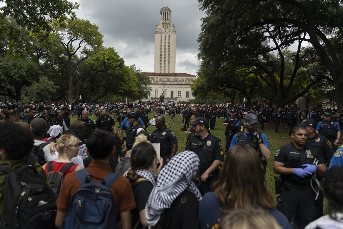 Police Arrest More Than Two Dozen Pro-Palestine Protesters On UT-Austin ...