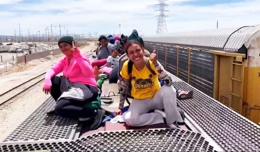 Hundreds of migrants arrive on trains at El Paso-Juarez border