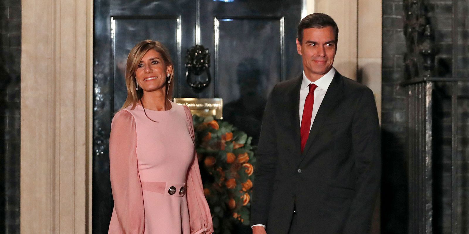 spaniens premiärminister kan avgå – hustrun utreds