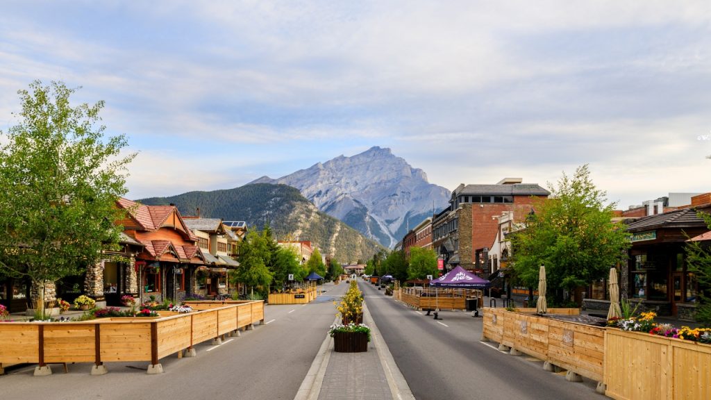 <p>Stroll along Banff Avenue, the town’s main street, lined with charming shops, restaurants, and galleries offering a mix of local culture and international flair. Experience the chill atmosphere of Banff Avenue as you explore its eclectic array of shops and eateries. Enjoy a farm-to-table meal at <strong><a href="https://www.banffjaspercollection.com/dining/farm-fire/">farm & fire</a></strong> or killer cocktails at Brazen in the <strong><a href="https://www.banffjaspercollection.com/hotels/mount-royal-hotel/">Mount Royal Hotel</a></strong>. </p>