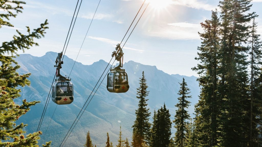<p>Ride the Banff Gondola to the summit of Sulphur Mountain for breathtaking panoramic views of the Canadian Rockies and the town of Banff below. Experience the thrill of ascending to the top of the world-renowned Sulphur Mountain aboard the Banff Gondola.</p>