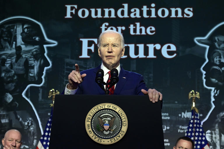 Biden reads out ‘pause’ instruction during speech to union members in gaffe reminiscent of Ron Burgundy