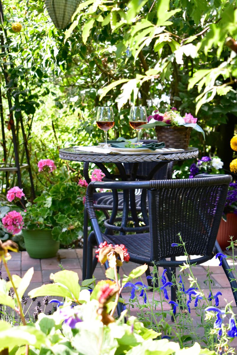 Try These Easy Décor Ideas for Your Prettiest Patio Yet