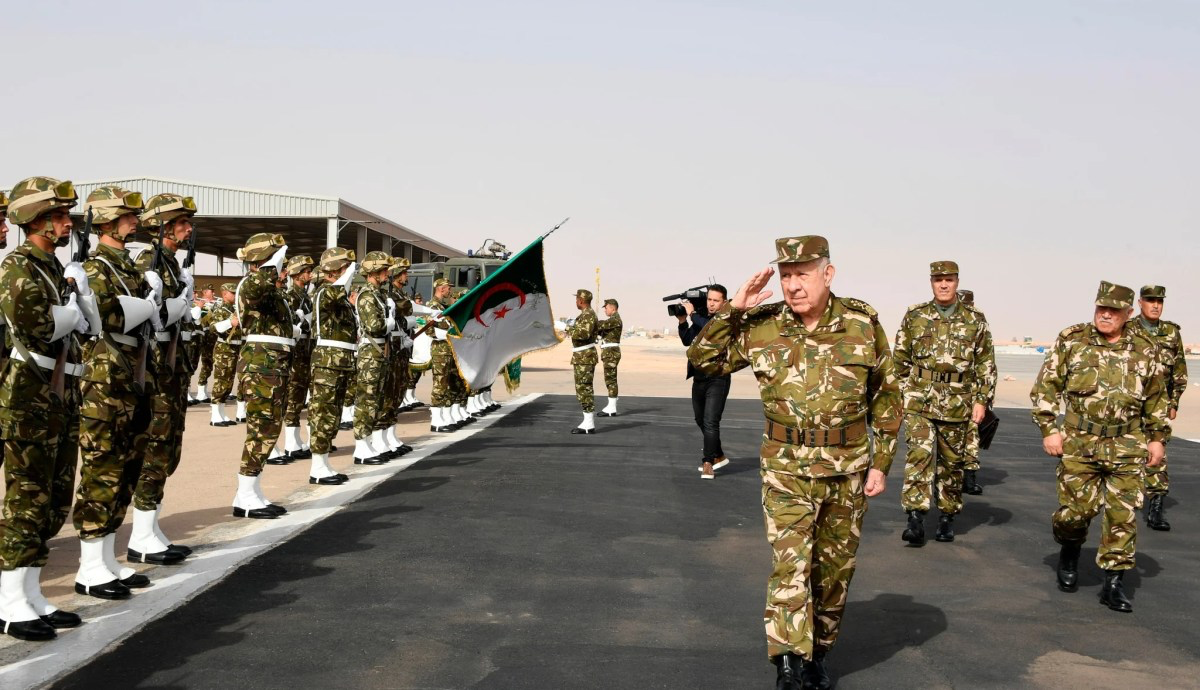 l’armée algérienne réalise un exercice avec munitions réelles près du maroc