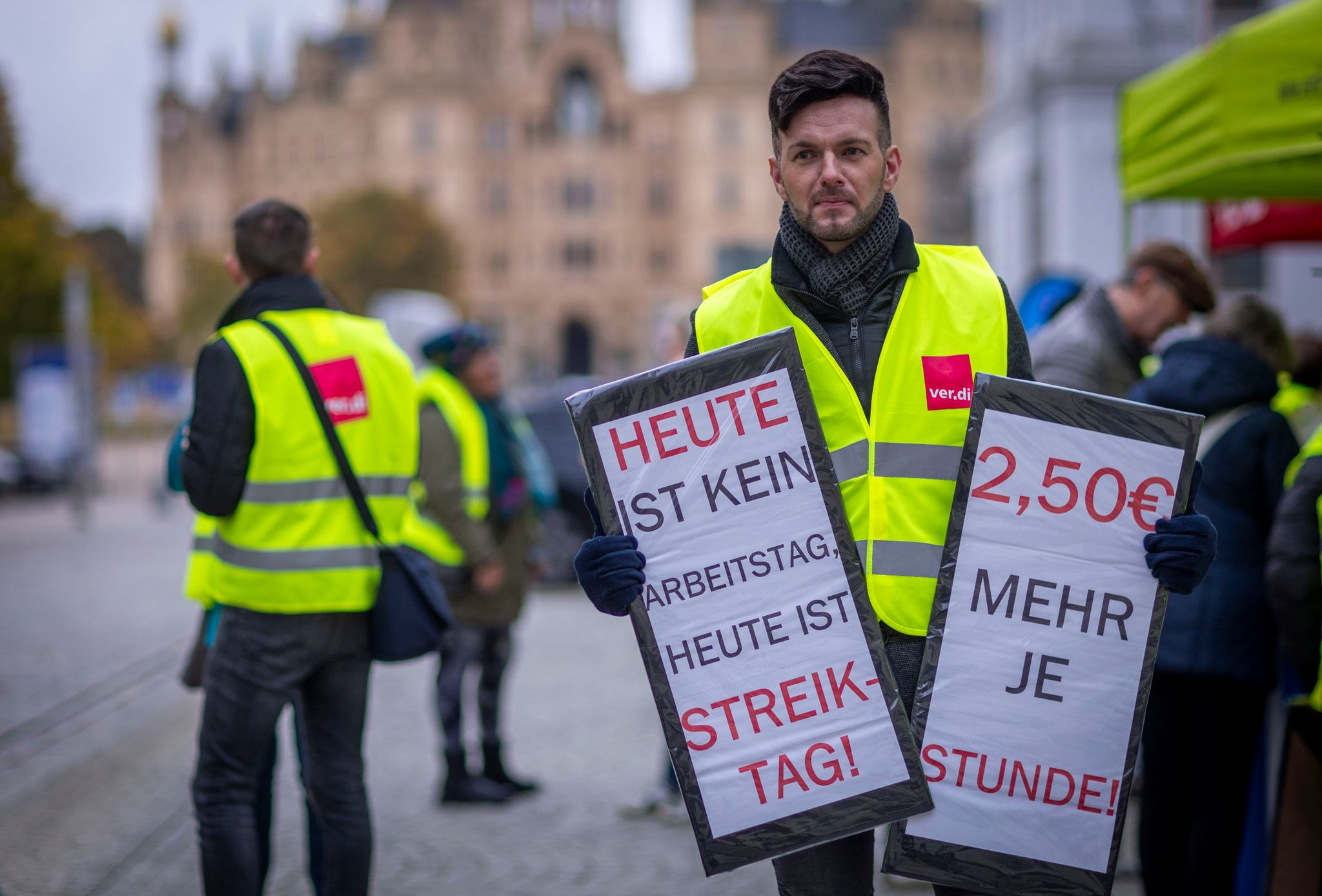 Warnstreiks Im Einzel-, Groß- Und Außenhandel Gehen Weiter