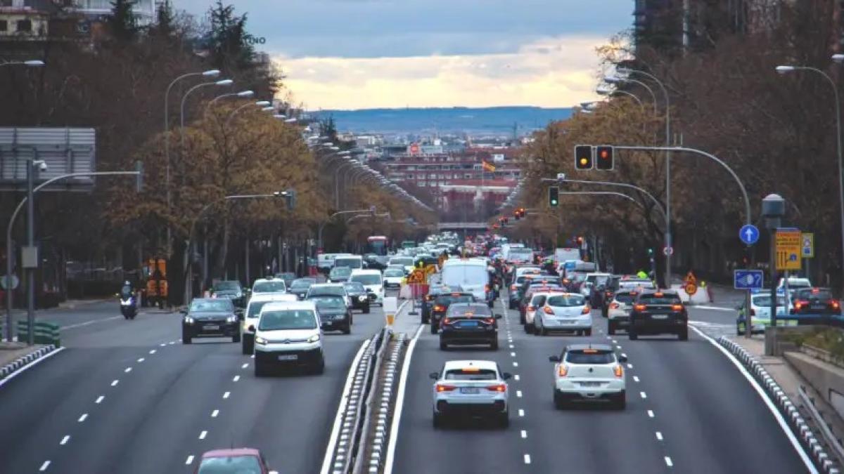 Estos Son Los Coches Que No Podrán Circular Por Madrid A Partir Del 2 ...