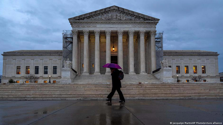 us: supreme court ruling limits power of federal agencies