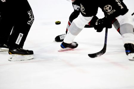 cena vstupenek na blížící se mistrovství světa v hokeji 2024