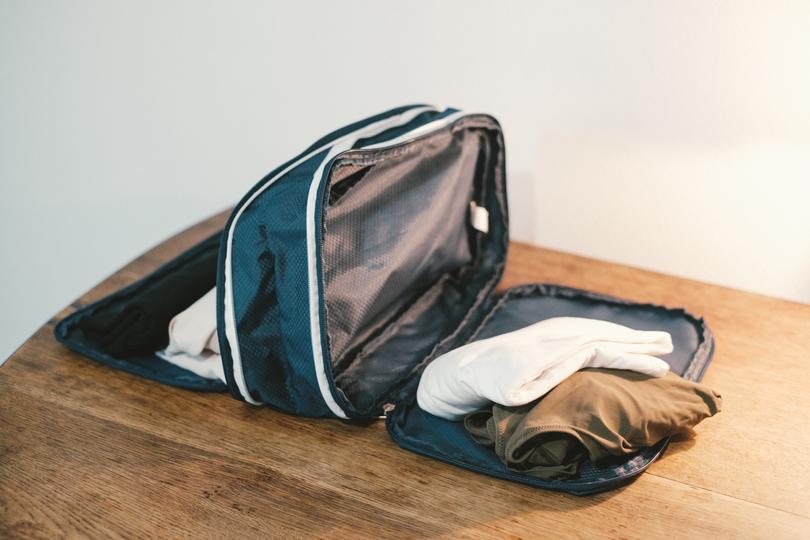 旅行のパッキングは「布製の圧縮袋」が正解だった。一年半使い続けてみて分かったこと