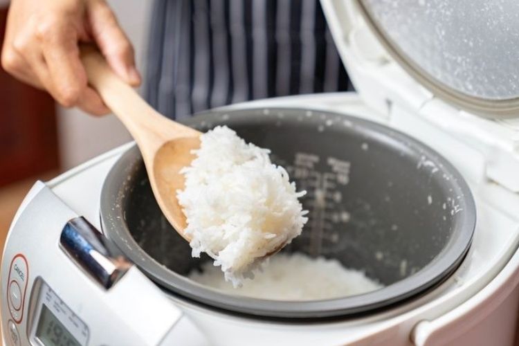 Cara Masak Nasi Ala Jepang Agar Pulen Dan Tidak Cepat Basi, Bisa Pakai ...