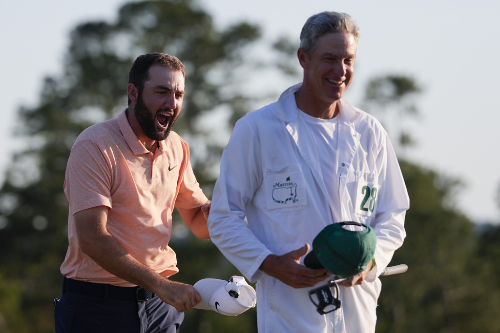 <p><b>Player: Scottie Scheffler – Earnings: $1,650,000.</b></p> <p>So far, 2024 has proven to be highly profitable for Ted Scott, Scheffler’s caddie since 2022. He has amassed an impressive estimated earnings of $1.4 million through APRIL putting him near his total earnings from 2023. </p>