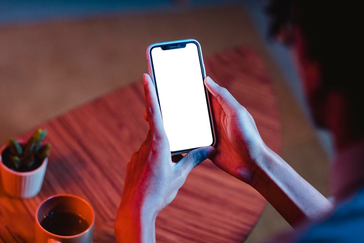 apple: tο κρυφό χαρακτηριστικό του ios της κάνει τις κλήσεις σας στο iphone πολύ καλύτερες – πώς να το ενεργοποιήσετε