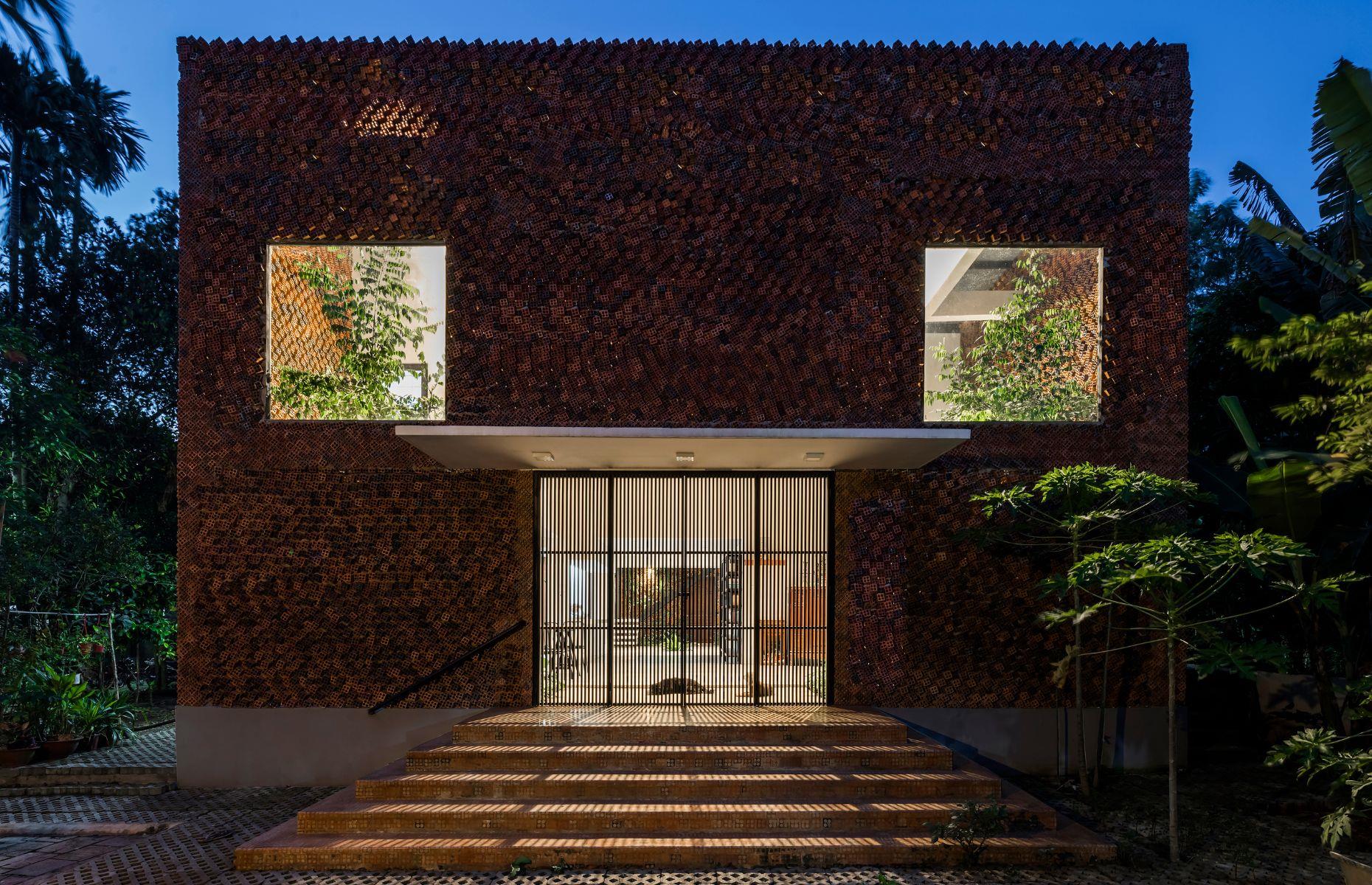 9-incredible-homes-with-breathtaking-indoor-gardens