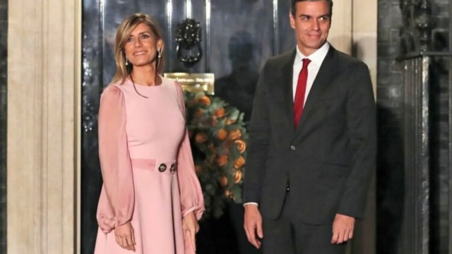 ισπανία: ραγδαίες εξελίξεις για την υπόθεση της συζύγου του πρωθυπουργού - σε “πληροφορίες” από το ίντερνετ βασίστηκε η οργάνωση που την κατήγγειλε για διαφθορά