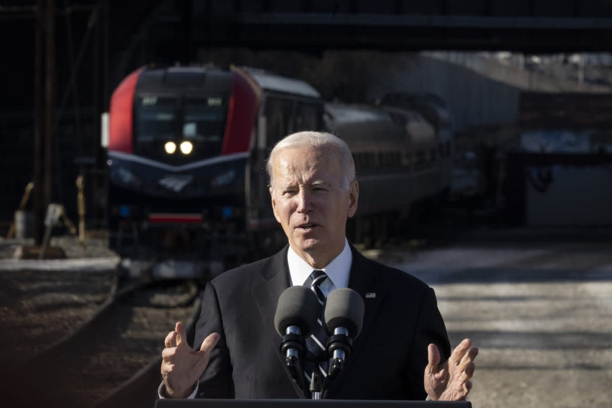 <p>Known for his love of trains, Joe Biden unveiled ambitious plans for US rail expansion. At a League of Conservation Voters gathering on June 15, 2023, he declared intentions to construct a railroad "from the Pacific all the way across the Indian Ocean." This followed an earlier statement to Rishi Sunak about plans for a transcontinental railroad from the Pacific to the Atlantic, then to the Indian Ocean. However, White House officials later claimed that he referred to initiatives like the Lobito Corridor, aimed at linking countries in Africa to the Indian Ocean.</p>