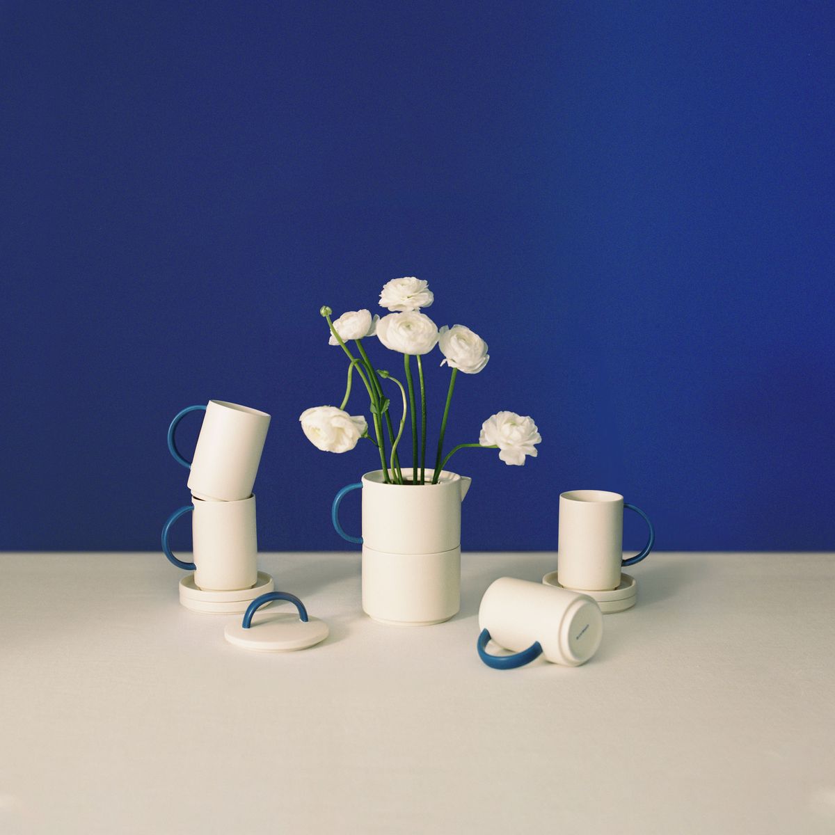 la colección de menaje hecha con cerámica y materiales biodegradables perfecta para tu mesa de verano