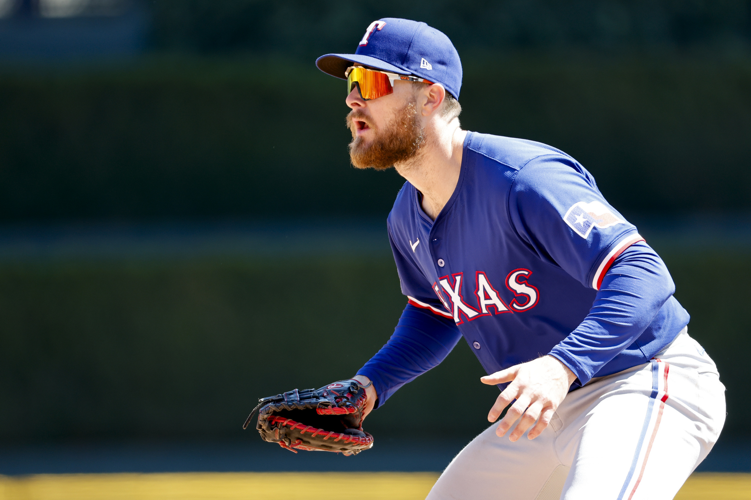 former all-star 1b elects free agency
