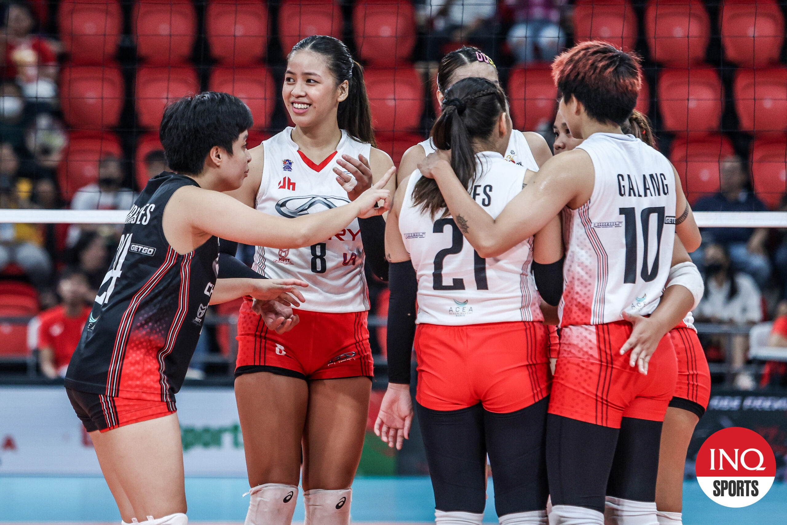 pvl: chery tiggo gets semifinals spot with tough win over galeries