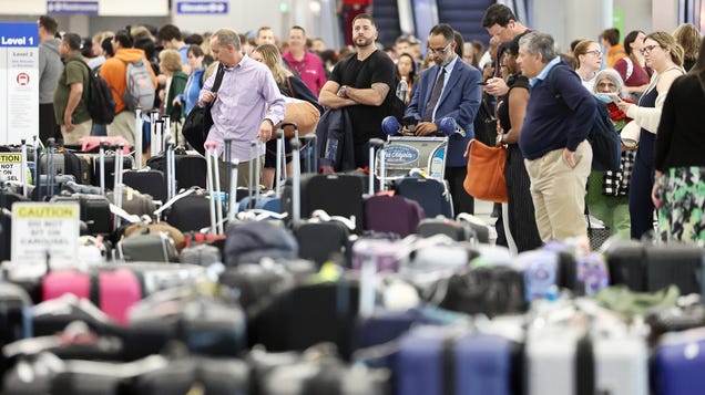 It would be easy to presume that airlines would spare no expense to ensure that passengers’ luggage meets them at their destination, considering how lucrative the attached fees are. Airlines globally made more than $29 billion in checked bag fees in 2022. However, frequent flyers are well aware that bags can be lost or damaged while in a carrier’s custody. The numbers are quite staggering. Every U.S. airline with more than 0.5 percent of total domestic revenue is requested to report its statistics monthly to the Department of Transportation. From that data, 2,801,968 bags were reported mishandled in 2023. Mishandled is a catch-all synonym for lost, damaged, delayed, and/or pilfered.  The USDOT uses the number of bags mishandled per 100 bags enplaned as the measure to compare airlines fairly. I’ll use the initialism ‘BMPH’ to avoid constantly using ‘bags mishandled per hundred.’ For example, 0.58 BMPH is the national average with 485,919,932 bags being enplaned in 2023. Here’s how the figures break down on an airline-by-airline basis: