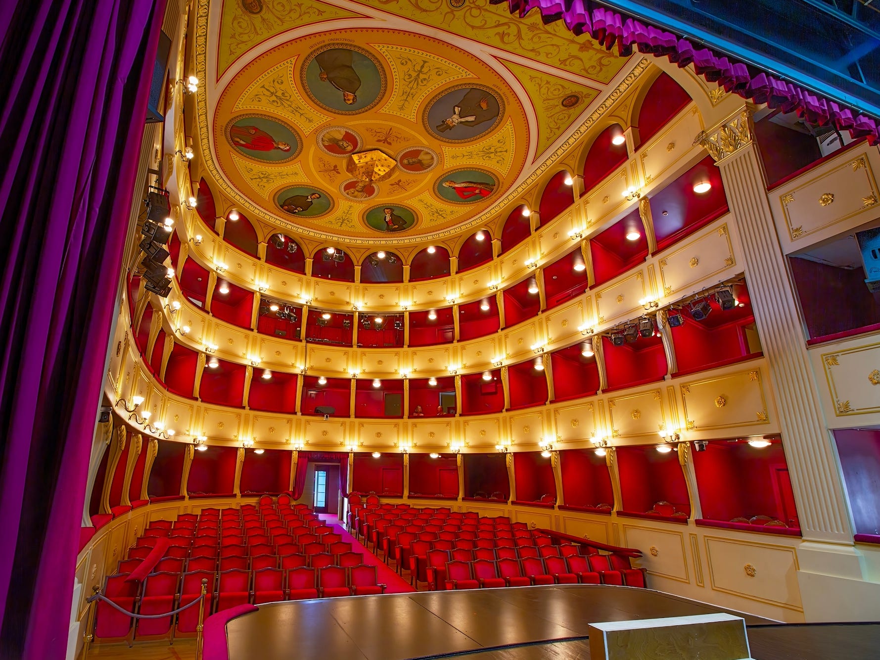 <p><span>Designed as a miniature version of the La Scala opera house in Milan, Apollon Theater hosts shows and performances on the island. </span></p><p><span>It's also one of the many reasons Syros is considered an island of the arts. Each year, the venue hosts multiple events, including an </span><a href="https://www.businessinsider.com/margot-robbie-emma-stone-palm-springs-film-awards-red-carpet-photos-2024-1"><span>international film festival</span></a><span>.</span></p>