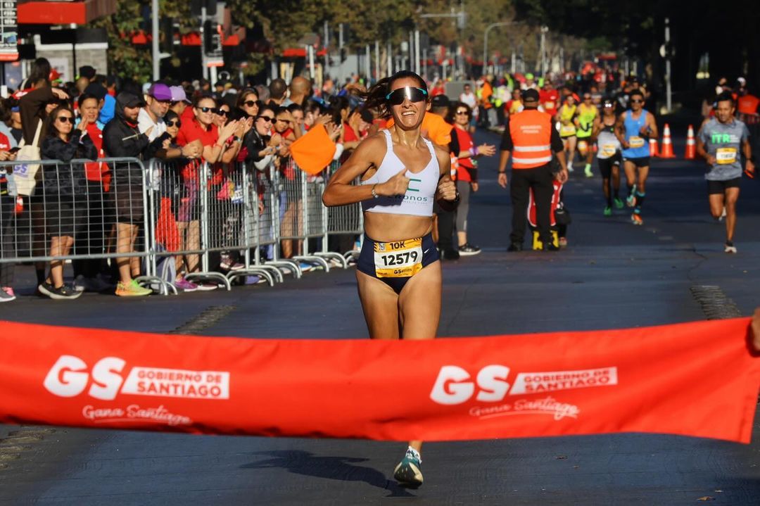 maratón de santiago 2024: los anteojos que están marcando un antes y después para los corredores