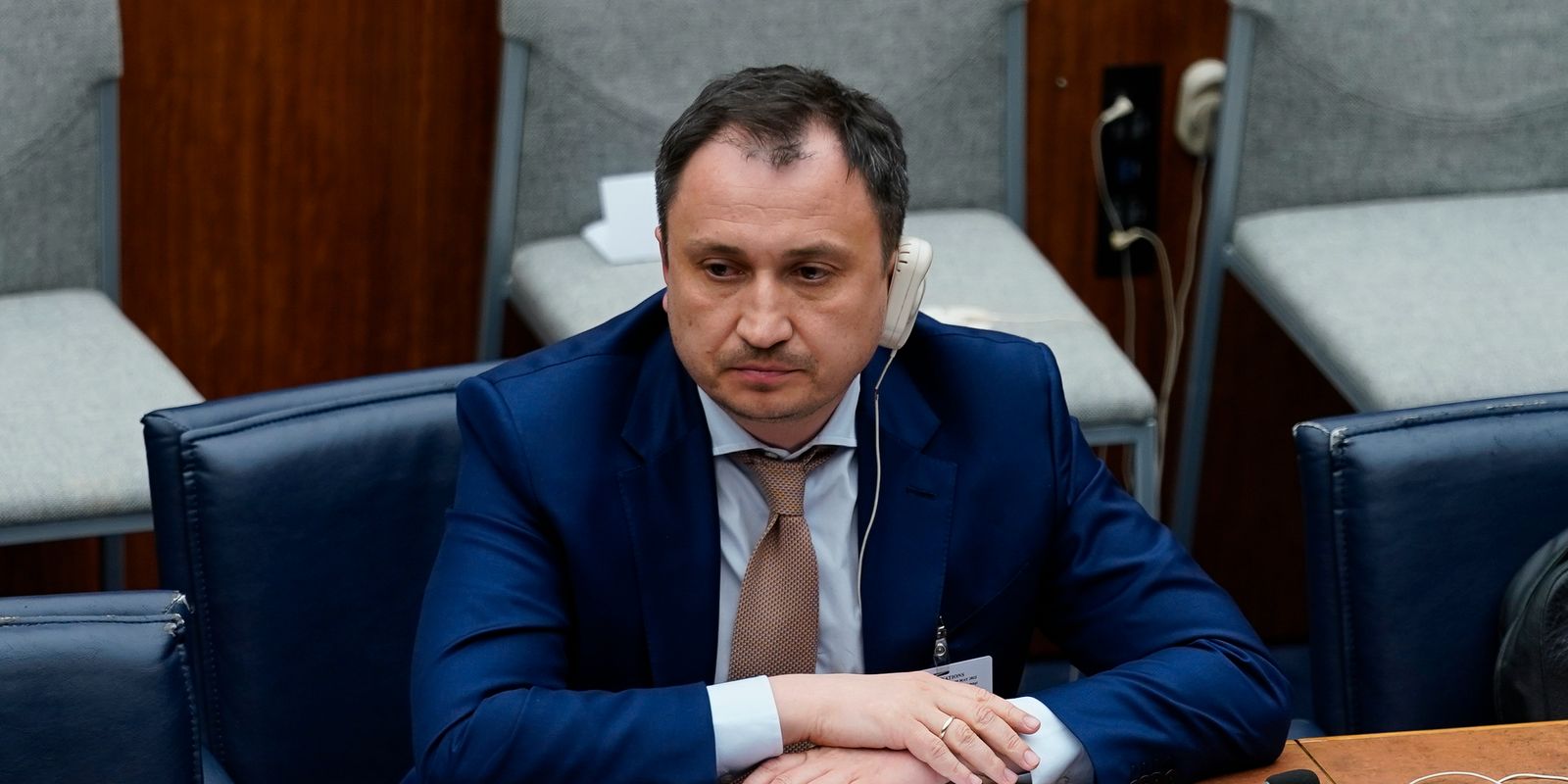 ukrainsk minister avgår efter korruptionsanklagelser