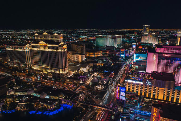 Las Vegas visitors increase in March, even without one of the biggest conventions