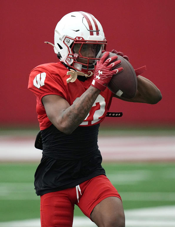 Wisconsin Badgers gear up in football spring practice