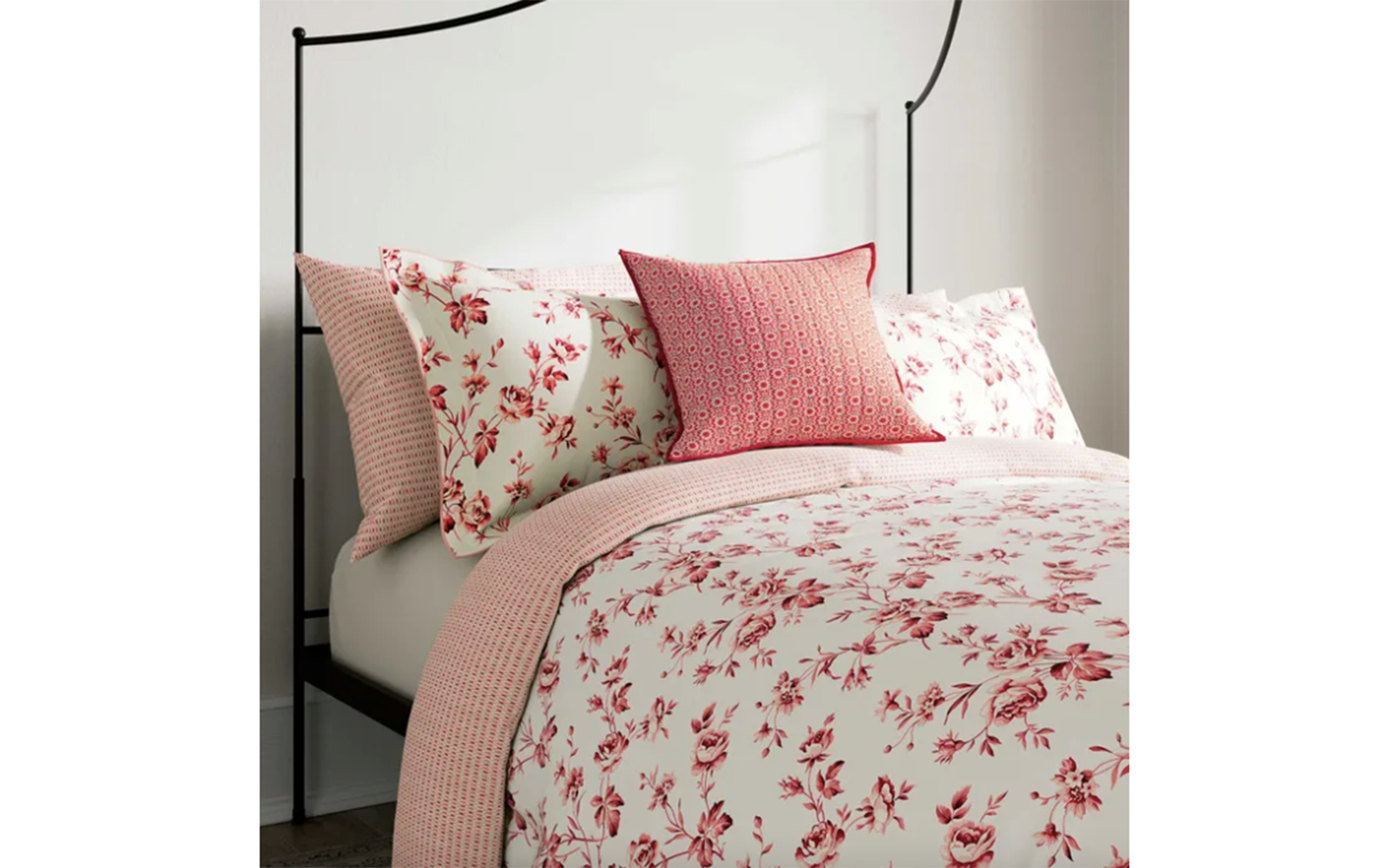 best floral bedding for exuding garden glamour in the home